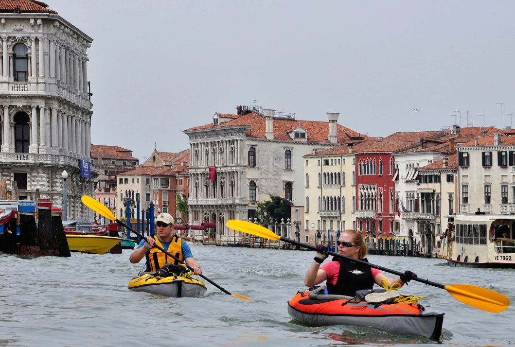 Fashionable Boat Shop -Fashionable Boat Shop @7Y52OMLQACESNDFA9QL4